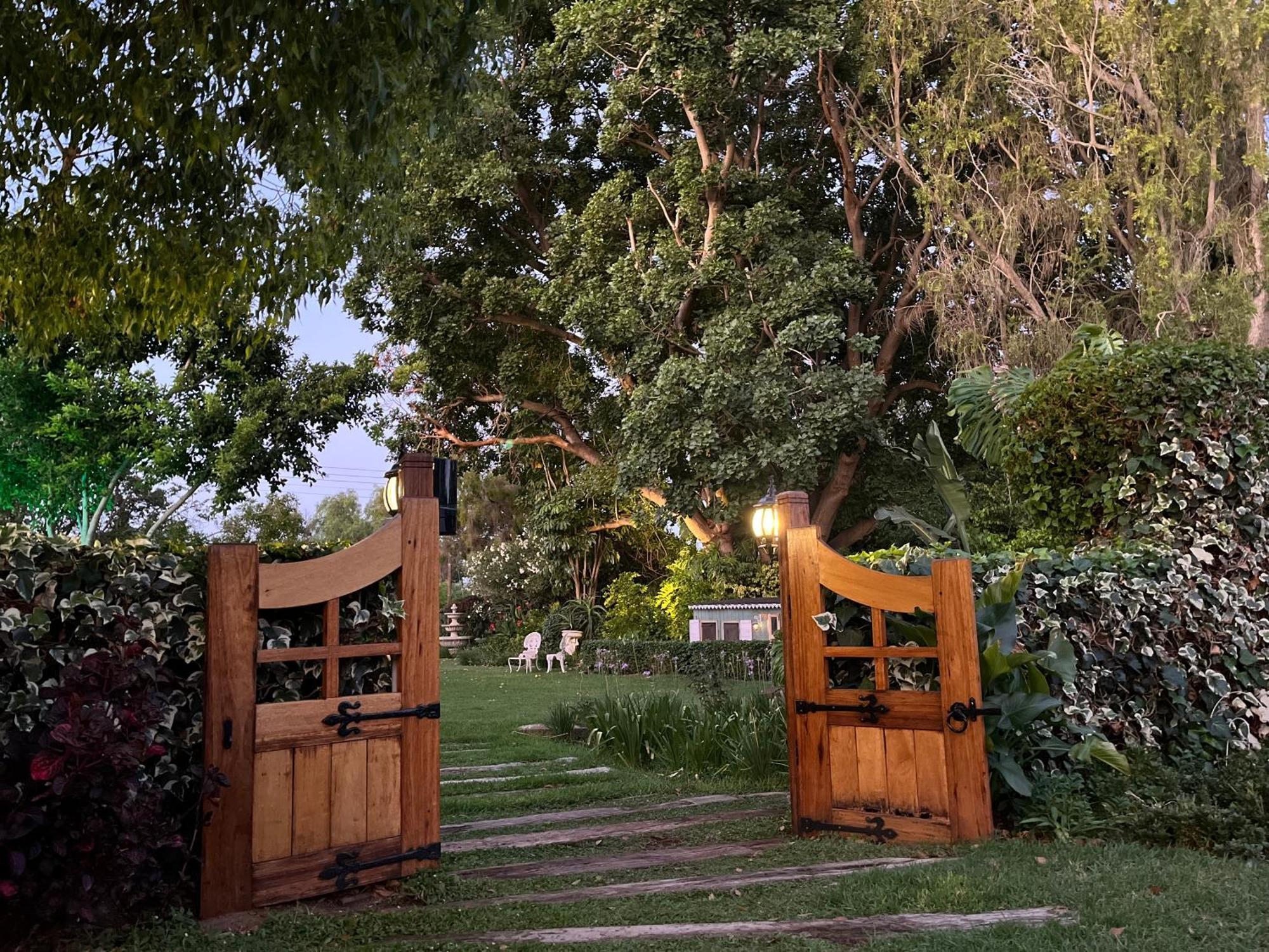 La Pension Guest House Oudtshoorn Exterior photo