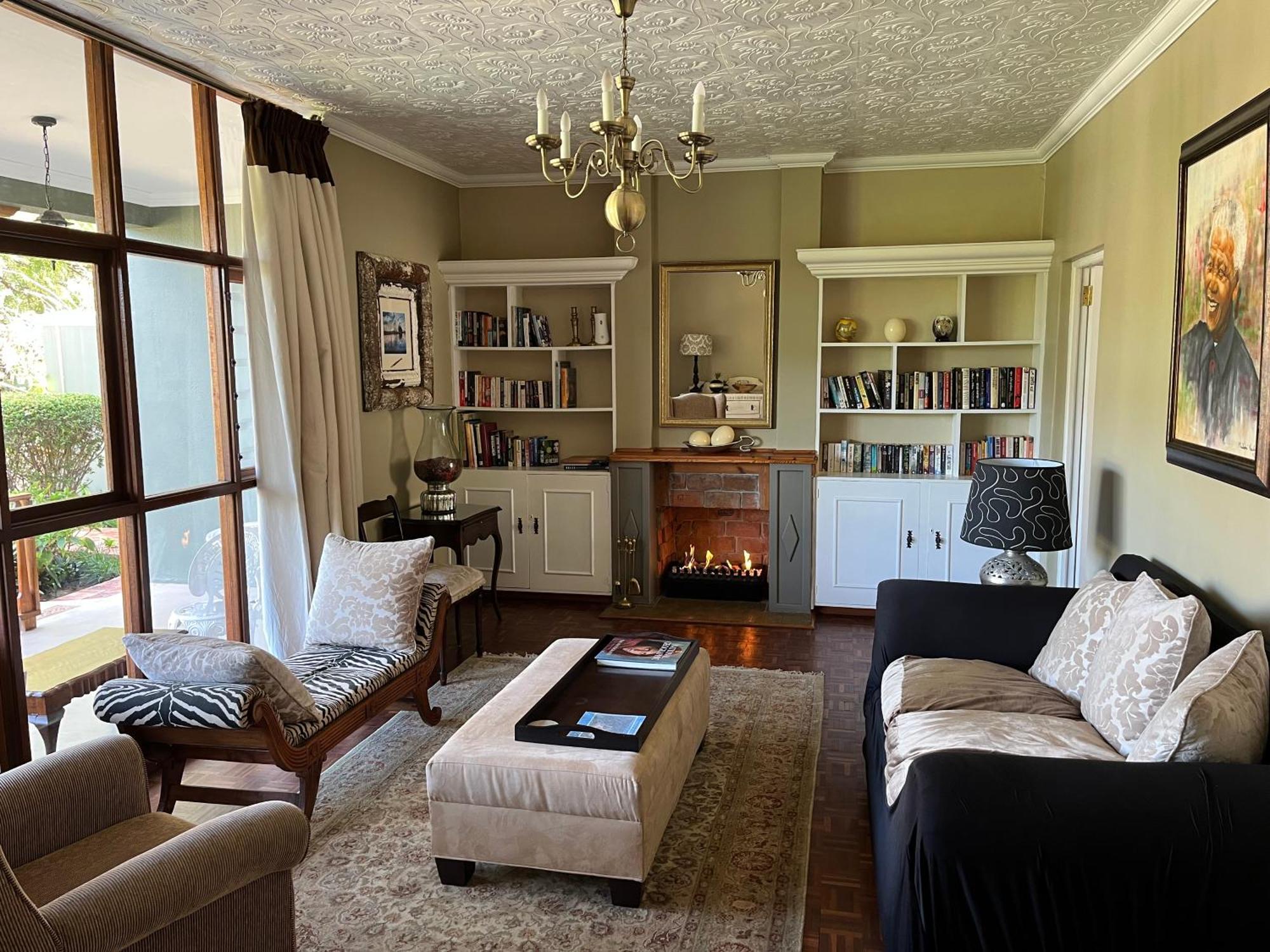 La Pension Guest House Oudtshoorn Exterior photo
